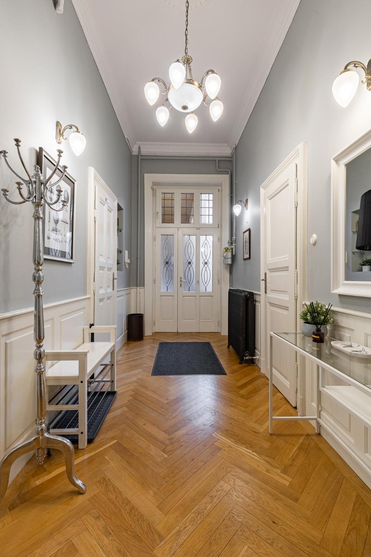 Spacious Victorian Residence By Grand Boulevard 布达佩斯 外观 照片